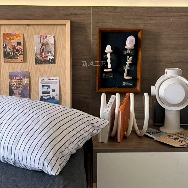 Creative Minimalist Metal Maga - Home Decor Magazine 评论和价格